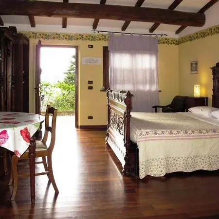 Hotel Podere Caldaruccio La Pineta For 18 People Ramazzano - Le Pulci