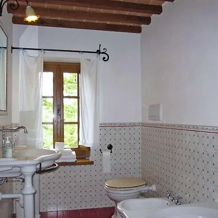 Podere Caldaruccio La Pineta For 18 People Hotel 4*