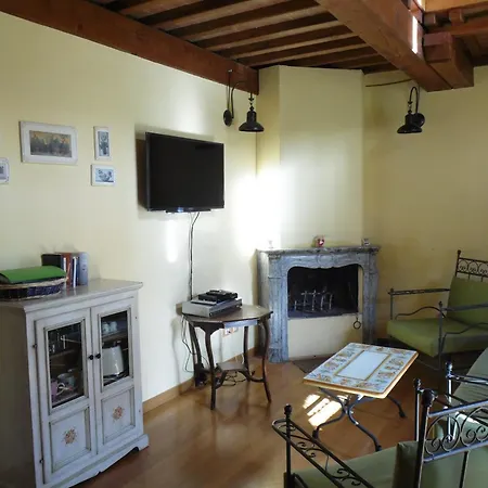 Podere Caldaruccio La Pineta For 18 People Hotel 4*