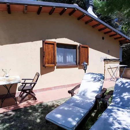 Podere Caldaruccio La Pineta For 18 People Hotel 4*
