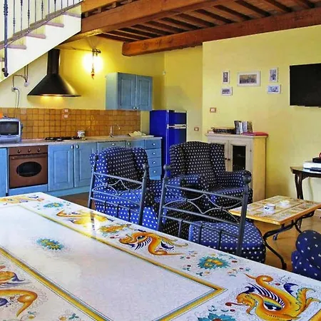 Hotel Podere Caldaruccio La Pineta For 18 People