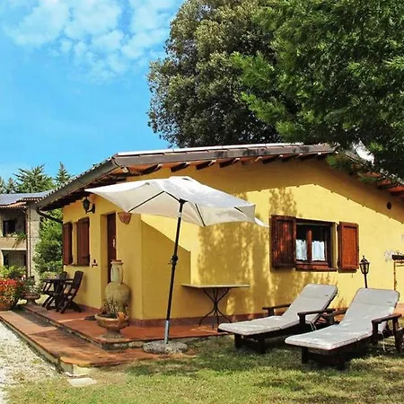 Hotel Podere Caldaruccio La Pineta For 18 People