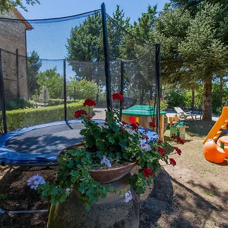 Podere Caldaruccio La Pineta For 18 People Ramazzano - Le Pulci
